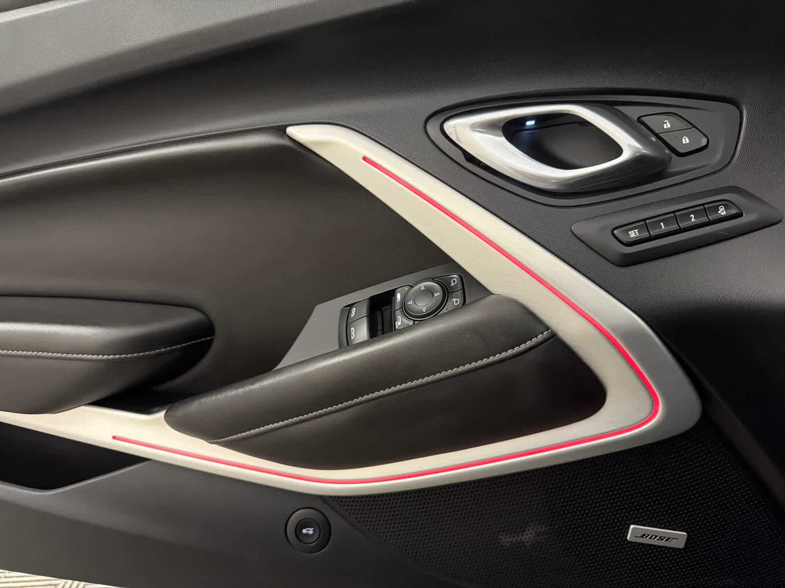 Used 2022 Chevrolet Camaro SS RWD image 21