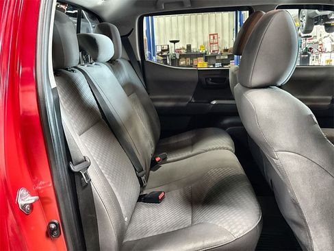 Used 2021 Toyota Tacoma SR5 image 28