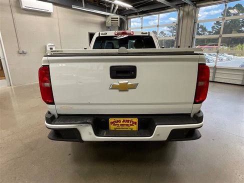 Used 2020 Chevrolet Colorado LT w/ Safety Package image 4