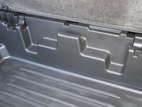 Used 2019 Chevrolet Traverse Premier w/ LPO, 'HIT The Road' Package image 31