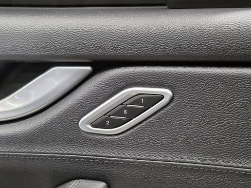 Used 2018 Maserati Levante GranSport image 15