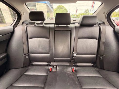 Used 2015 BMW 528i xDrive Sedan AWD/4WD image 15