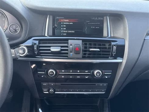 Used 2017 BMW X3 xDrive28i image 19