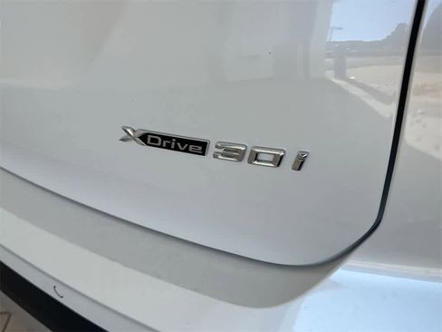Used 2023 BMW X3 xDrive30i w/ Premium Package image 11