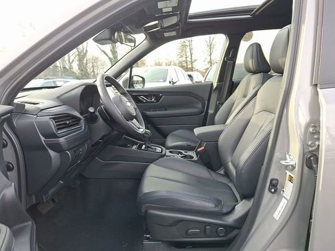 Certified 2025 Subaru Forester Limited image 13