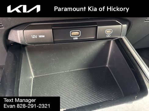 Used 2023 Kia Niro LX image 19