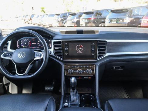 Used 2023 Volkswagen Atlas SE FWD image 10