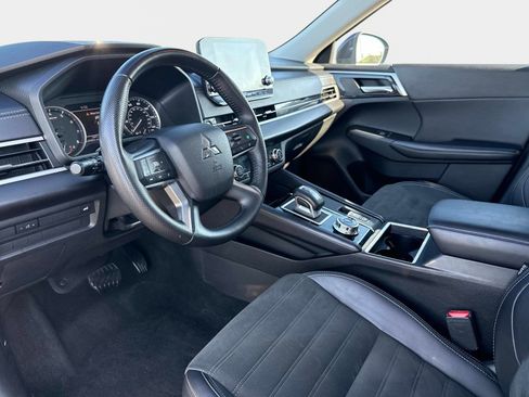 Used 2024 Mitsubishi Outlander SE AWD/4WD image 34