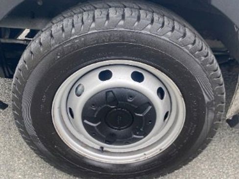 Used 2017 Ford Transit 350 XL RWD image 21