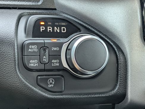 Used 2025 RAM 1500 Big Horn AWD/4WD image 26
