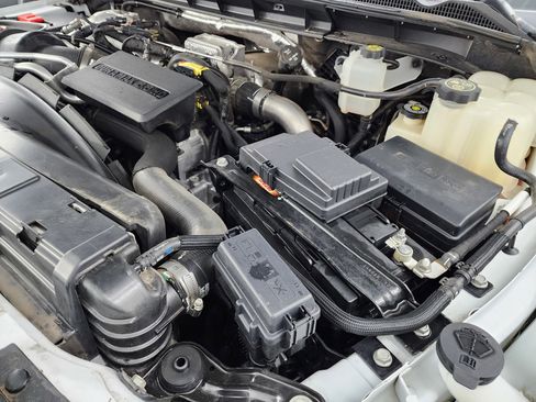 Used 2022 GMC Sierra 2500 Pro w/ Convenience Package image 17