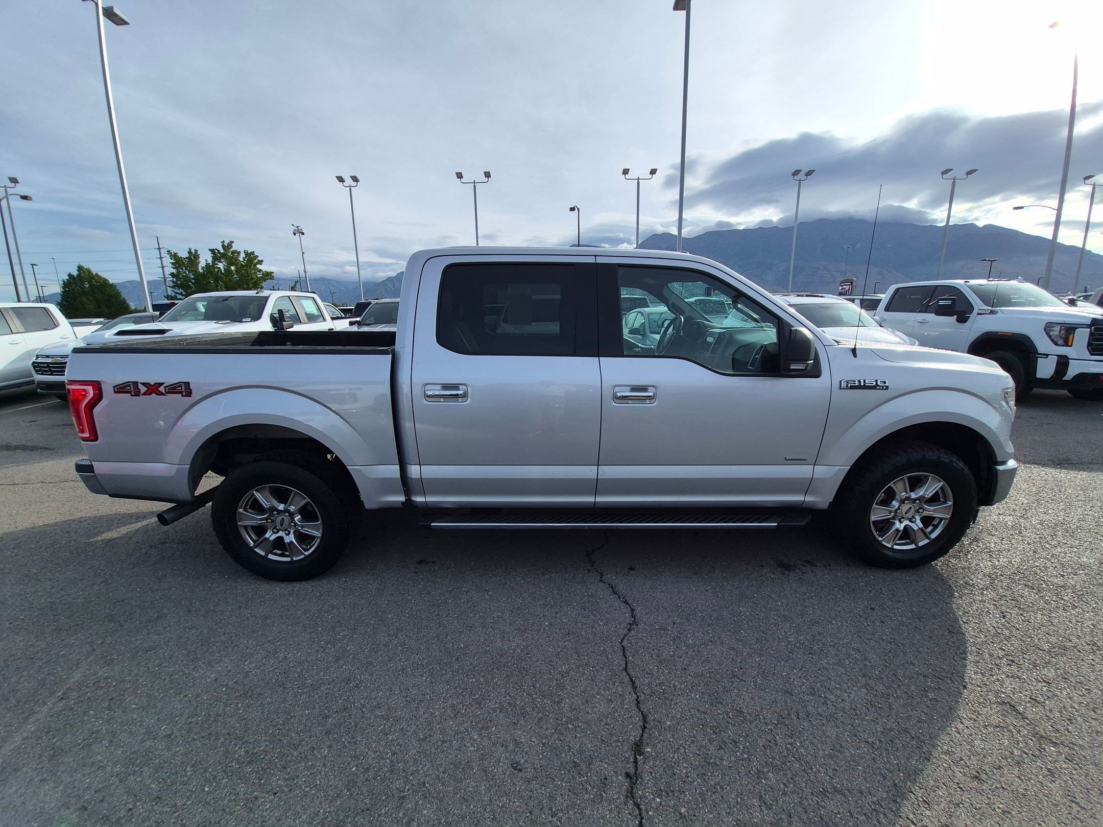 Used 2017 Ford F150 XLT w/ Equipment Group 302A Luxury AWD/4WD image 2