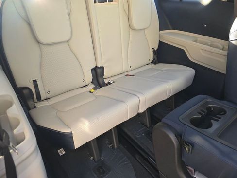 New 2026 Kia Carnival SX Prestige image 12