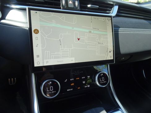 New 2024 Jaguar XF R-Dynamic SE image 3