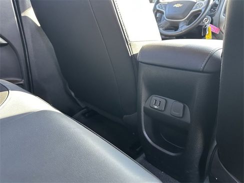 Used 2019 Chevrolet Colorado Z71 image 38