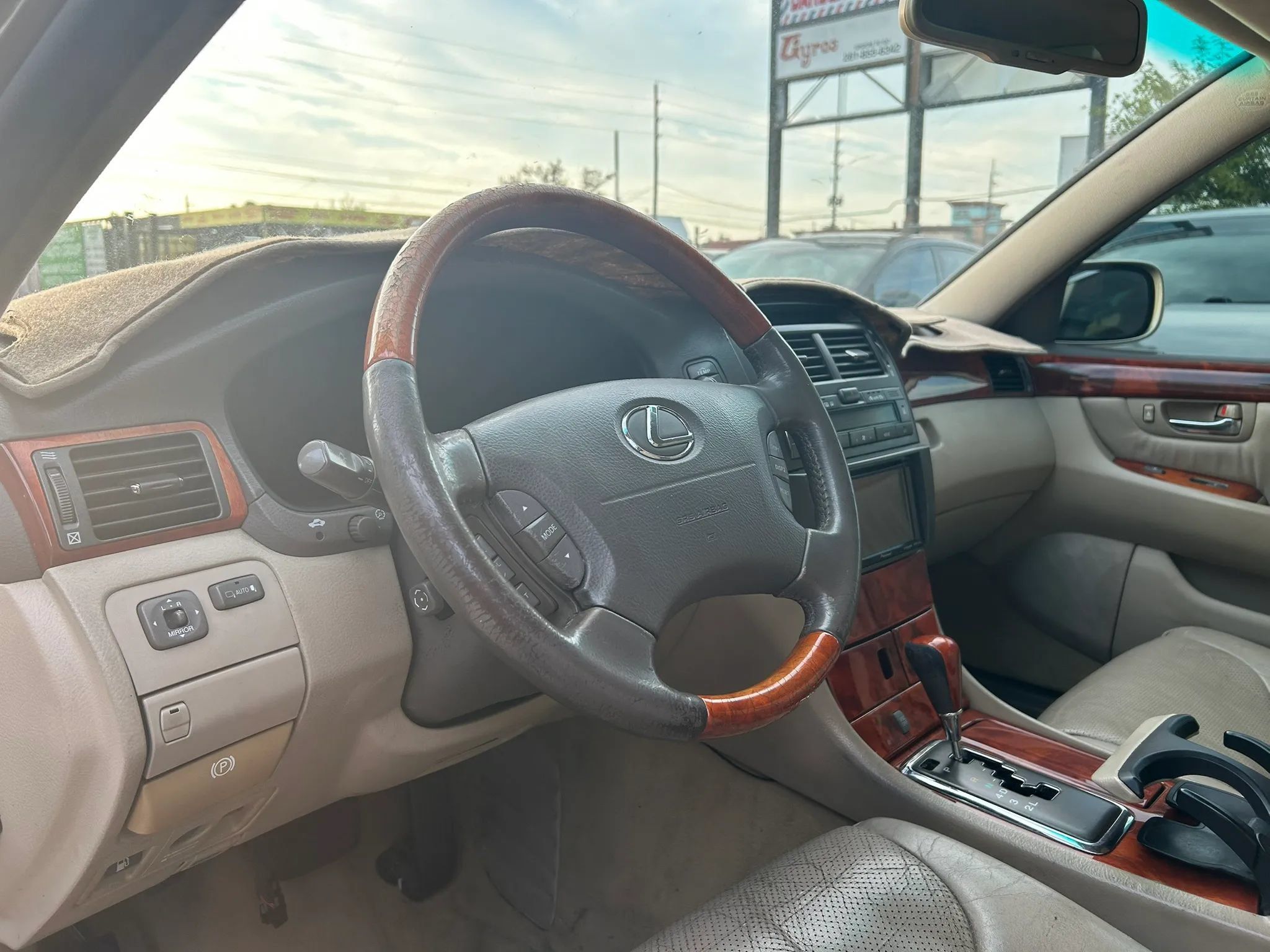 Used 2003 Lexus LS 430 RWD image 10
