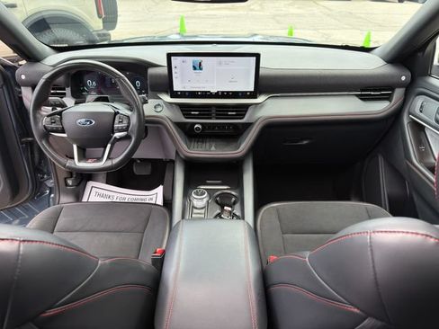 Used 2025 Ford Explorer ST AWD/4WD image 17