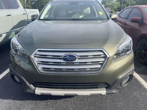 Used 2017 Subaru Outback 2.5i Limited image 2