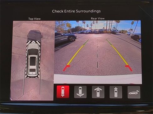 New 2026 Chrysler Pacifica Limited w/ Uconnect Theater Family Group image 29