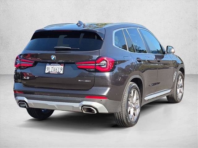 Used 2023 BMW X3 xDrive30i w/ Premium Package w/ZPA AWD/4WD image 5