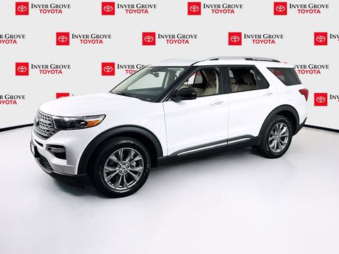 Used 2023 Ford Explorer Limited AWD/4WD image 1