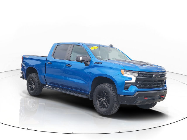 Used 2022 Chevrolet Silverado 1500 LT Trail Boss w/ Convenience Package II AWD/4WD image 3