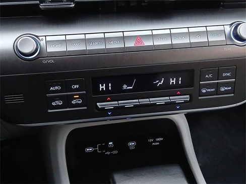 Used 2024 Hyundai Kona SEL image 18