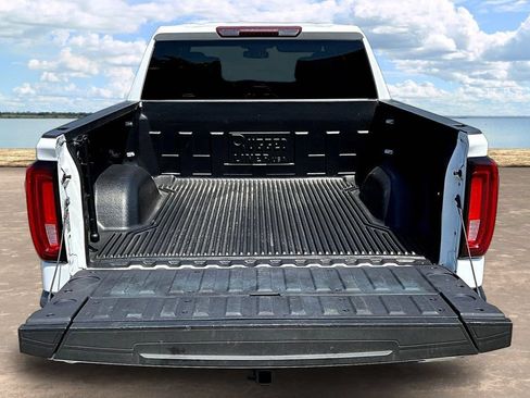 Used 2025 GMC Sierra 1500 SLT AWD/4WD image 9