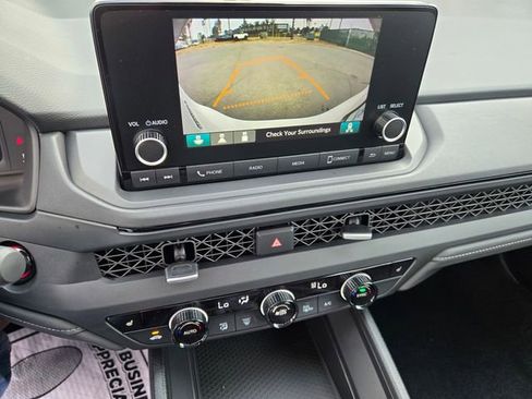 New 2025 Honda Accord SE image 12