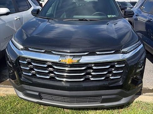 Used 2025 Chevrolet Equinox LT w/ Convenience Package II AWD/4WD image 2