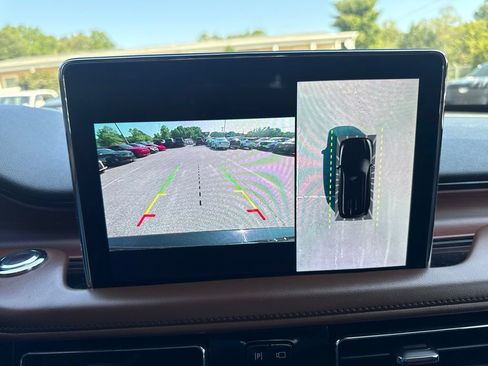 Used 2021 Lincoln Aviator Grand Touring w/ Equipment Group 302A AWD/4WD image 19