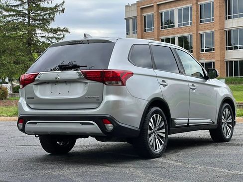 Used 2019 Mitsubishi Outlander SE FWD image 5