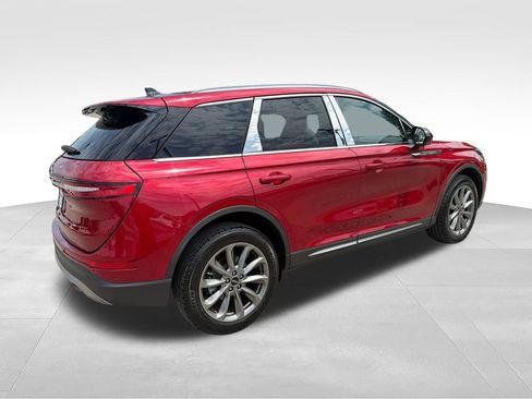 Used 2022 Lincoln Corsair AWD w/ Premium Package image 5