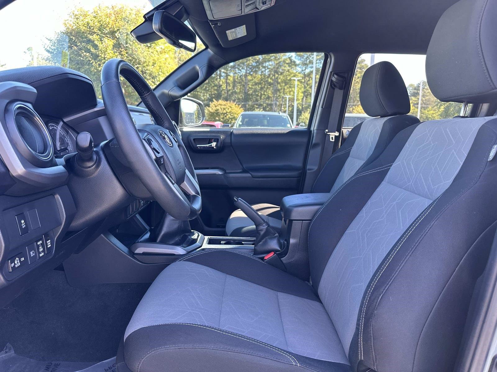 Used 2023 Toyota Tacoma TRD Off-Road AWD/4WD image 19