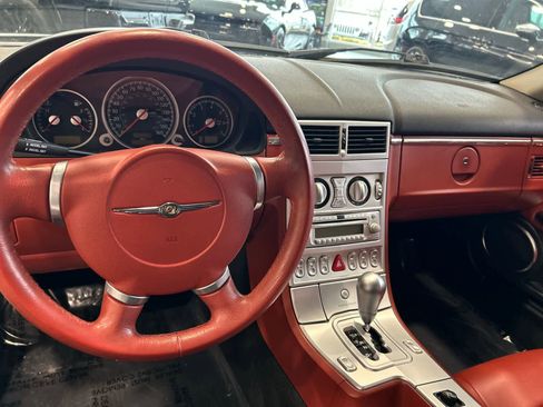Used 2007 Chrysler Crossfire Limited image 27