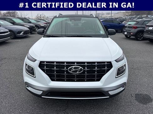 Certified 2025 Hyundai Venue Limited image 2