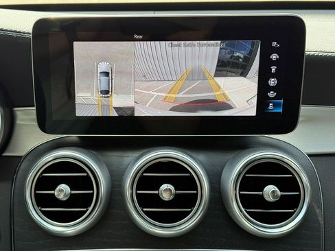 Used 2023 Mercedes-Benz GLC 300 4MATIC Coupe image 13