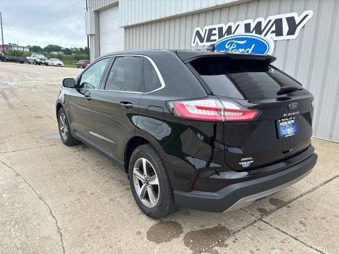 Certified 2023 Ford Edge SEL w/ Convenience Package AWD/4WD image 7