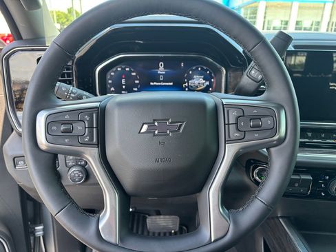 Used 2025 Chevrolet Silverado 2500 LTZ w/ Trail Boss Package AWD/4WD image 12