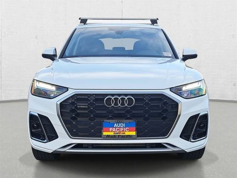 Used 2024 Audi Q5 2.0T Premium Plus w/ Premium Plus Package image 2