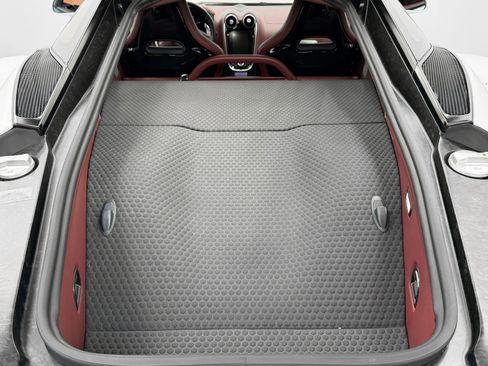 Used 2021 McLaren GT RWD image 12