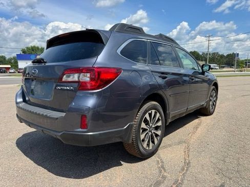 Used 2016 Subaru Outback 2.5i Limited AWD/4WD image 7