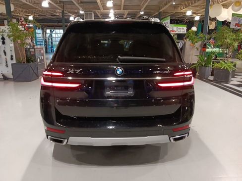 Used 2024 BMW X7 xDrive40i image 7
