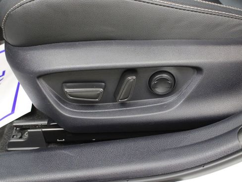 Used 2025 Toyota Camry SE FWD image 18