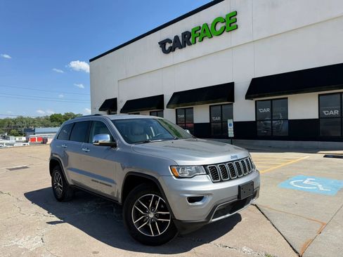 Used 2017 Jeep Grand Cherokee Limited AWD/4WD image 1