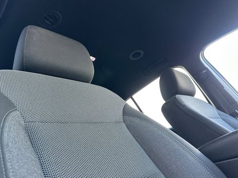 Used 2023 Chevrolet Traverse LT image 22