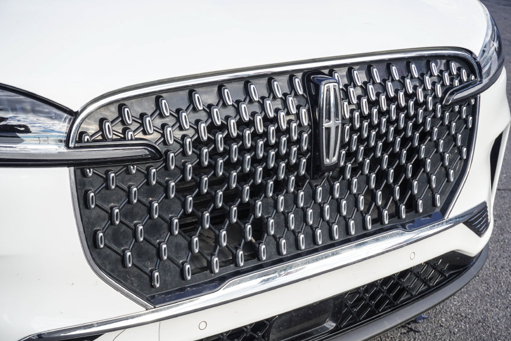 Used 2025 Lincoln Aviator Reserve w/ Equipment Group 201A AWD/4WD image 6