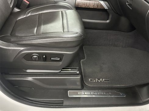 Used 2020 GMC Sierra 1500 Denali w/ Denali Ultimate Package image 48