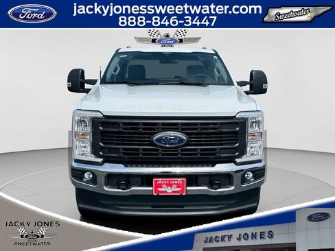 New 2026 Ford F250 XL w/ XL Chrome Package AWD/4WD image 8