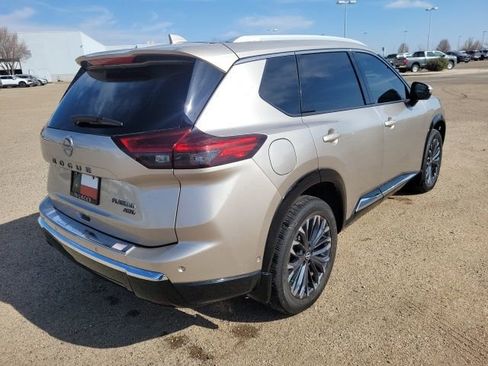 Certified 2024 Nissan Rogue Platinum w/ Platinum Premium Package image 6